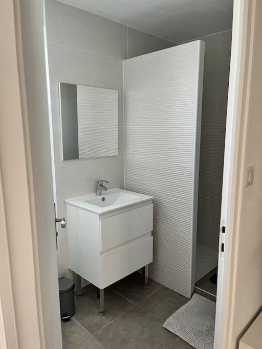 Gite Le Polochon Varennes-le-Grand Ngoại thất bức ảnh